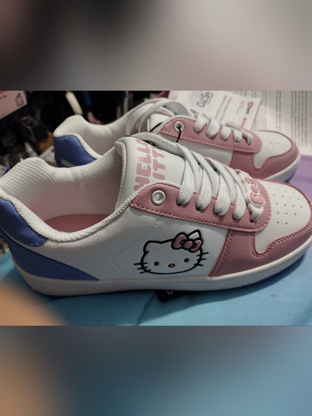 Hello Kitty Women's Pink, White & Blue Low-Top Sneakers Sz 9 NWT